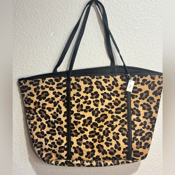 Handbags - NWT - Leopard Print Tote Bag with Black Trim